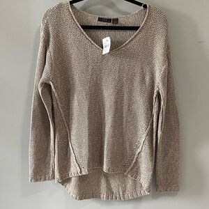 NWT RDI V-Neck Faux Suede Elbow Patch Tunic
Sweater medium taupe/Grey BoxAG